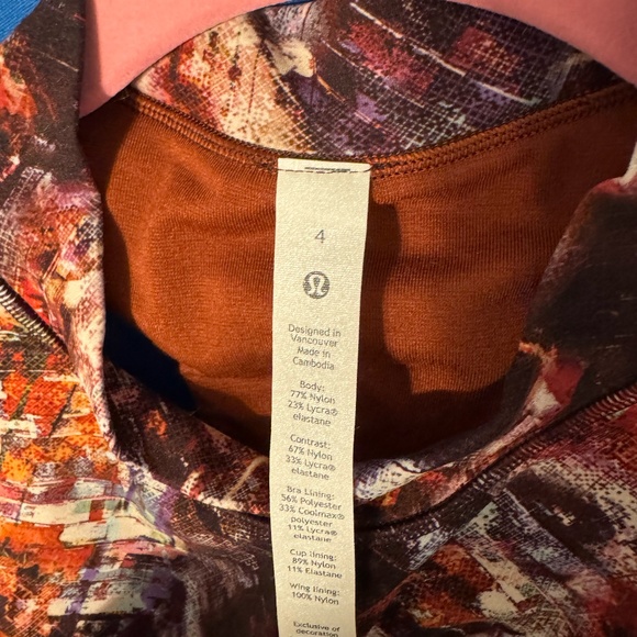 Lululemon Racerback Tank Cropped l Excellent Condition/Barely Worn l Rare Print - Picture 4 of 5